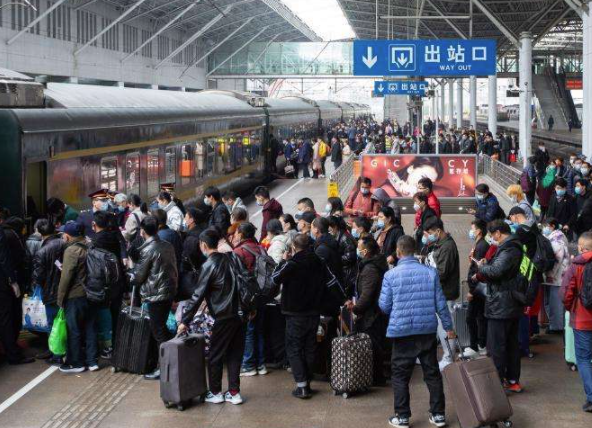 為期40天的春運正式啟動 增加多項便民舉措